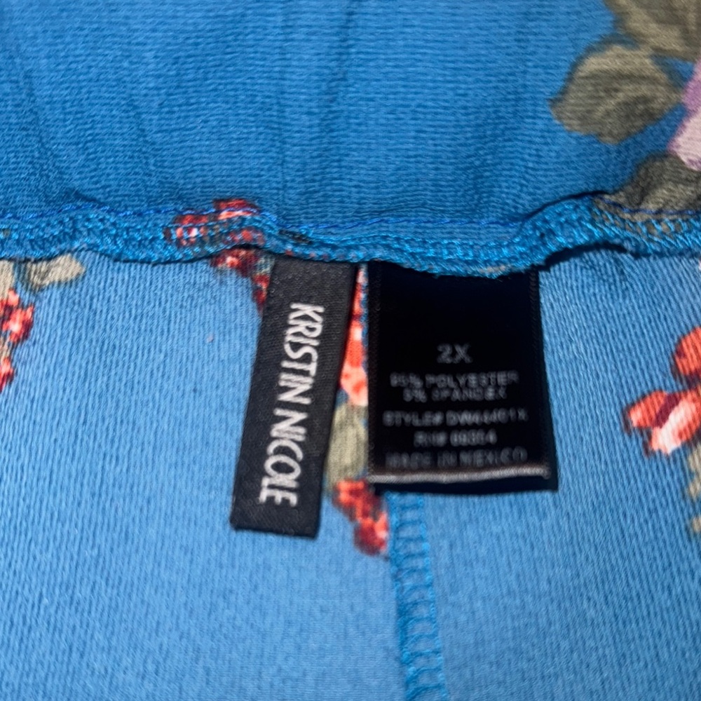 🩵Kristin Nicole Blue Floral Pants NWOT - Picture 3 of 4
